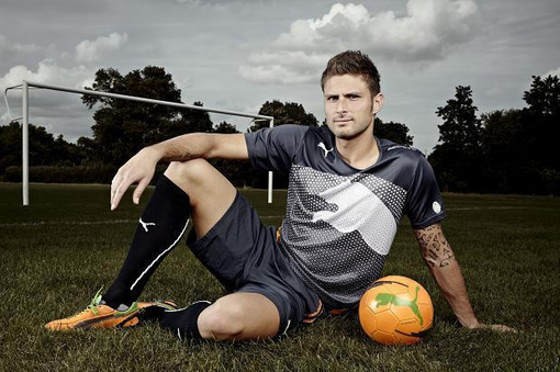 老鹰3人20+力克勇士，交易吹杨后3连胜！库里31分，巴特勒30+7+6