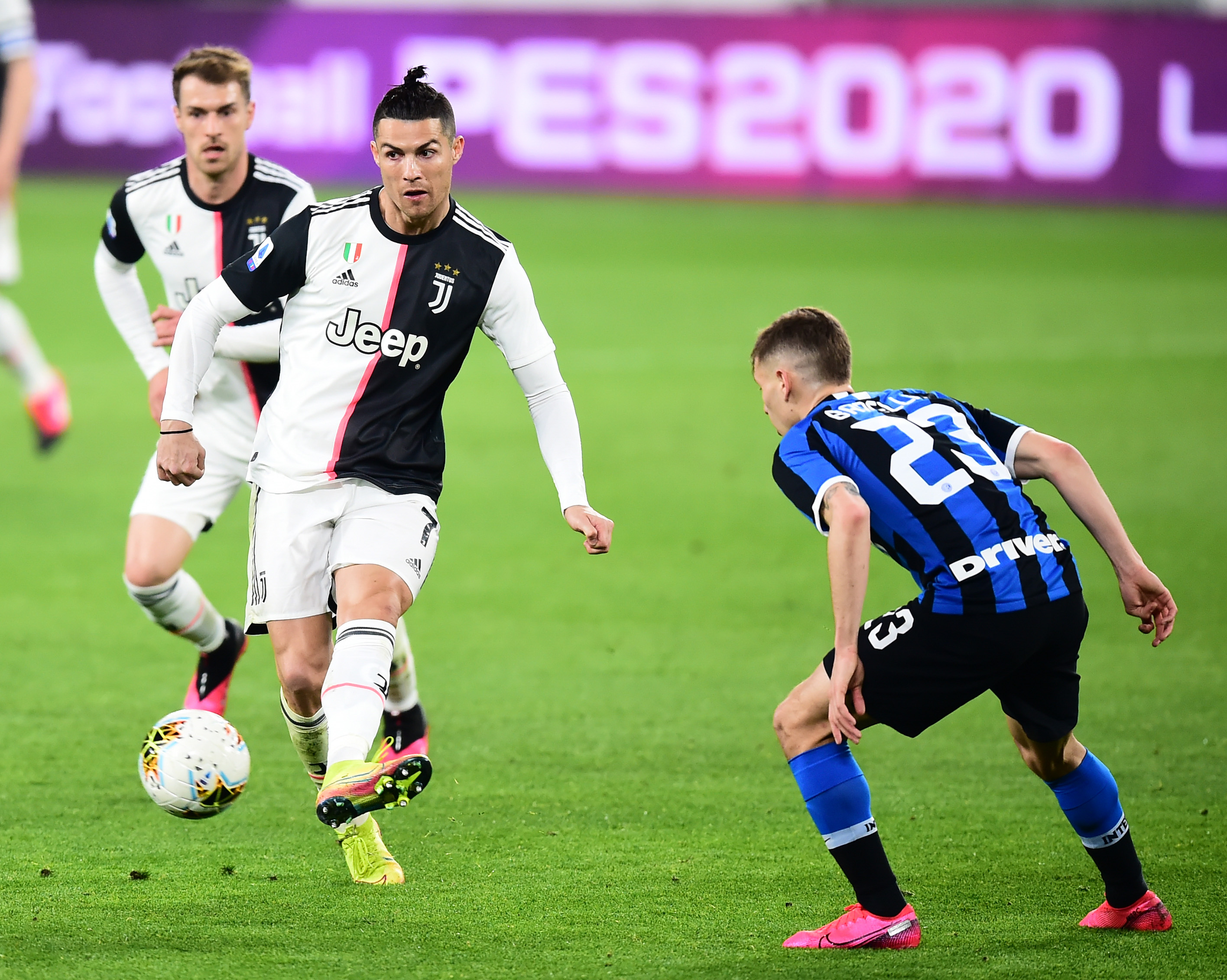 德罗赞32分国王战胜湖人，东契奇42分遭遇施罗德事件反噬