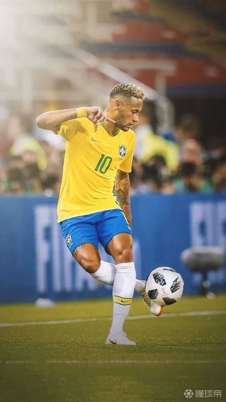 6400万+10%二转，曼城入手塞梅尼奥